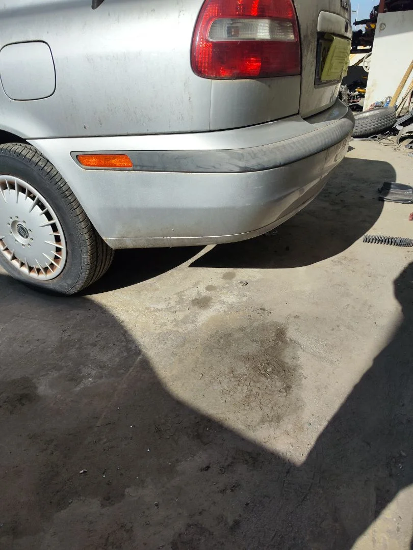 Foto de PARAGOLPES TRASERO VOLVO S40 BERLINA 1.9 Diesel CAT (116 CV / 85 KW)