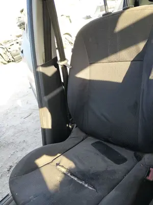 Foto de ASIENTO DELANTERO DERECHO RENAULT CLIO III 1.2 16V (75 CV / 55 KW)