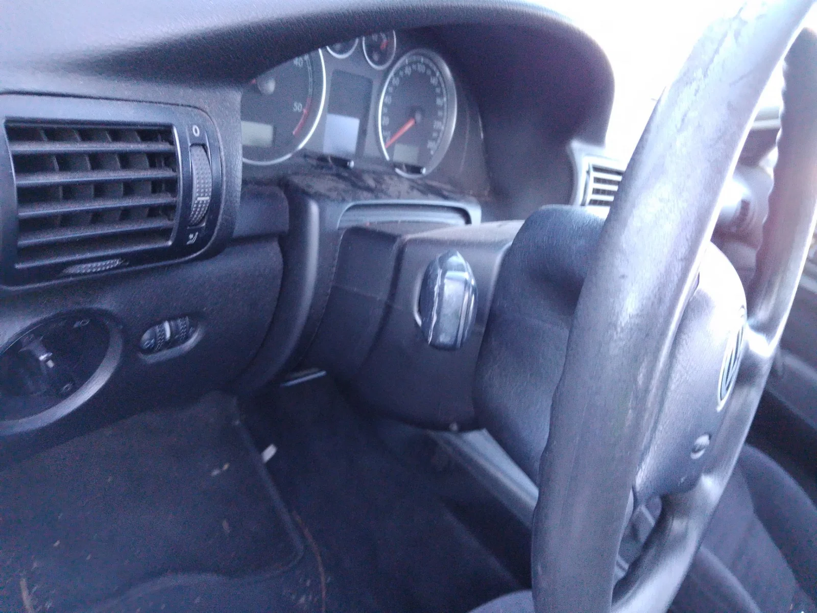 Foto de COLUMNA DIRECCION VOLKSWAGEN PASSAT BERLINA (3B3) 1.9 TDI (131 CV / 96 KW)