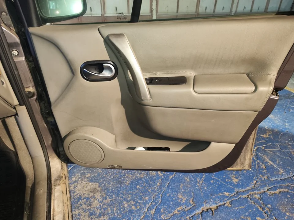 Foto de GUARNECIDO PUERTA DELANTERA DERECHA RENAULT SCENIC II (JM) 1.9 dCi Diesel (120 CV / 88 KW) referencia 7701056914