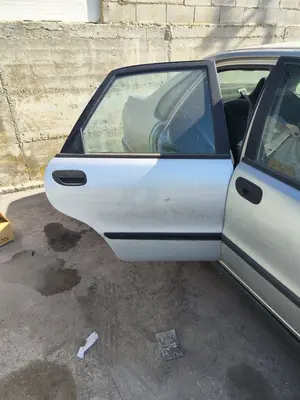 Foto de PUERTA TRASERA DERECHA VOLVO S40 BERLINA 1.9 Diesel CAT (116 CV / 85 KW) referencia 30882902