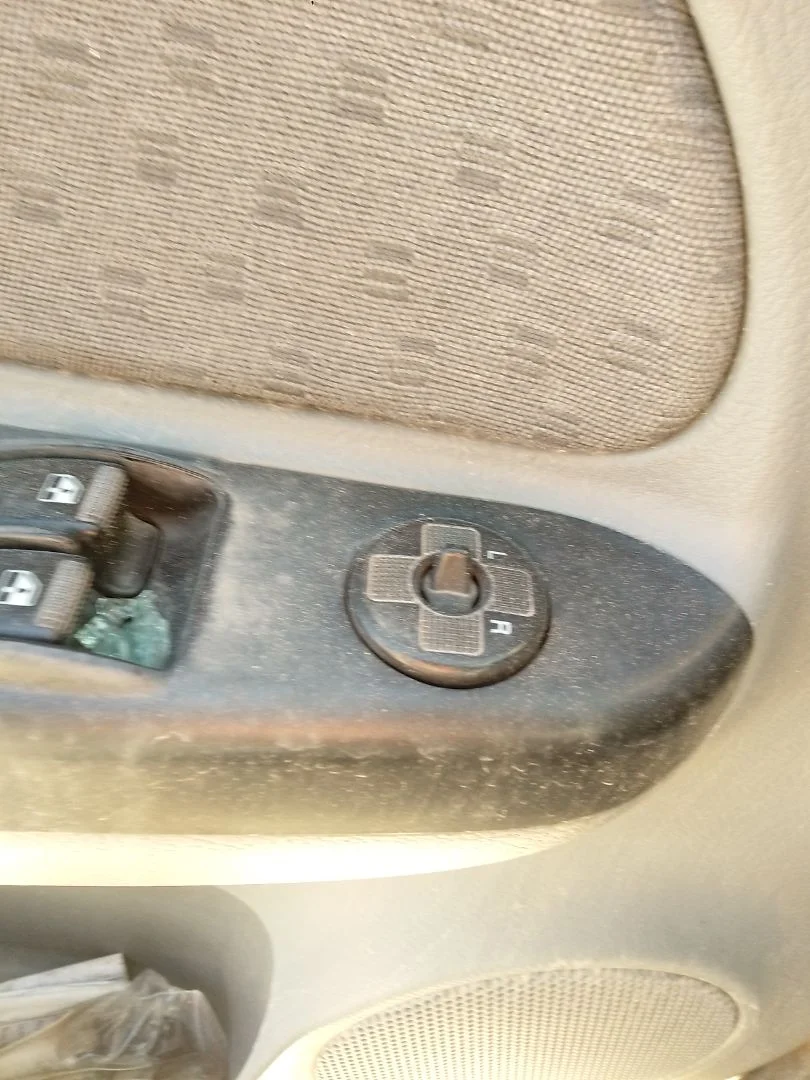 Foto de MANDO RETROVISOR KIA RIO (BC) 1.3 CAT (75 CV / 55 KW)