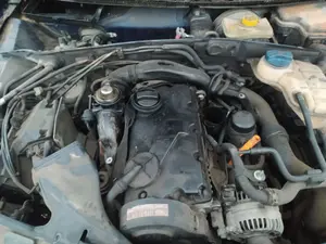 Foto de MOTOR COMPLETO VOLKSWAGEN PASSAT BERLINA (3B3) 1.9 TDI (131 CV / 96 KW)