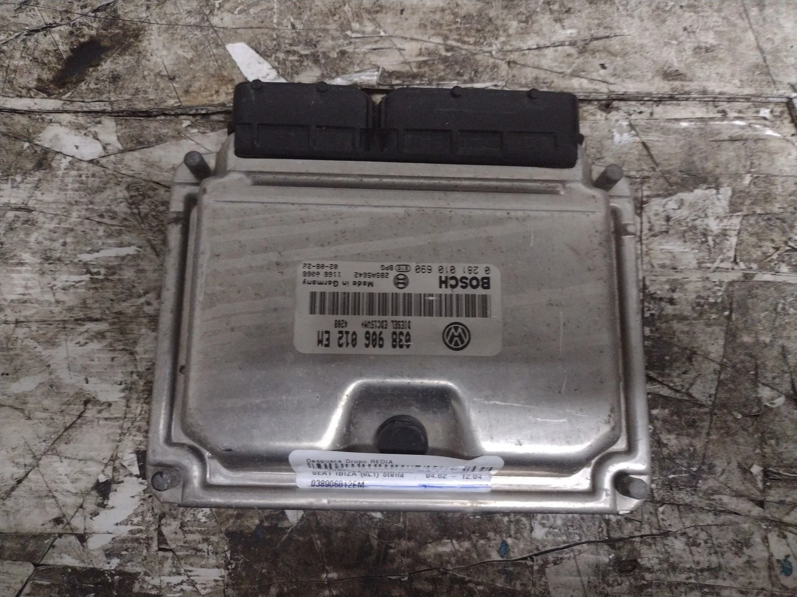 Foto de CENTRALITA MOTOR UCE SEAT IBIZA (6L1) referencia 038906012EM