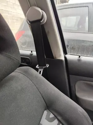 Foto de CINTURON SEGURIDAD DELANTERO IZQUIERDO VOLKSWAGEN BORA BERLINA (1J2)(1998) 1.9 TDI (110 CV / 81 KW)