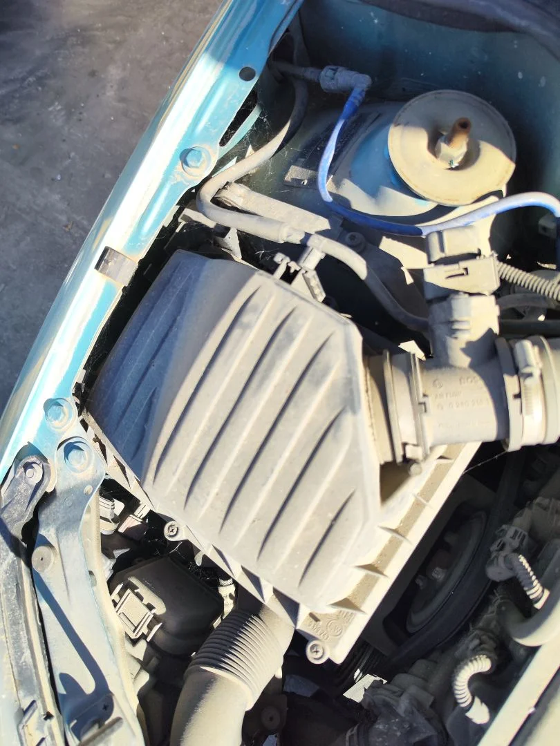 Foto de CAJA FILTRO AIRE OPEL CORSA C 1.2 16V CAT (Z 12 XEP / LB4) (80 CV / 59 KW)