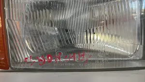 Foto de FARO DERECHO VOLKSWAGEN T4 TRANSPORTER referencia 9GH11735701 foto 2