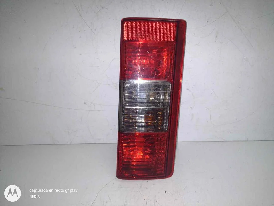 Foto de PILOTO TRASERO IZQUIERDO OPEL COMBO (CORSA C) 1.3 16V CDTI (75 CV / 55 KW) referencia 45312