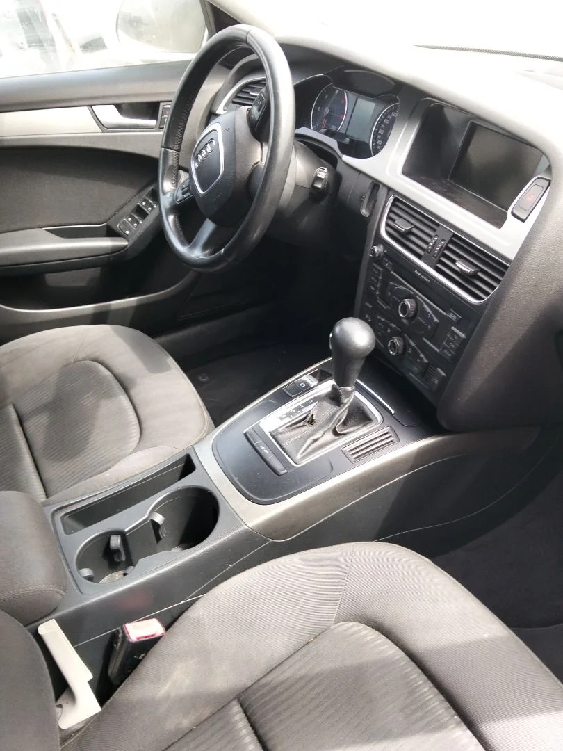 Foto de CONSOLA CENTRAL AUDI A4 BERLINA (8K2) 2.0 16V TDI (143 CV / 105 KW)