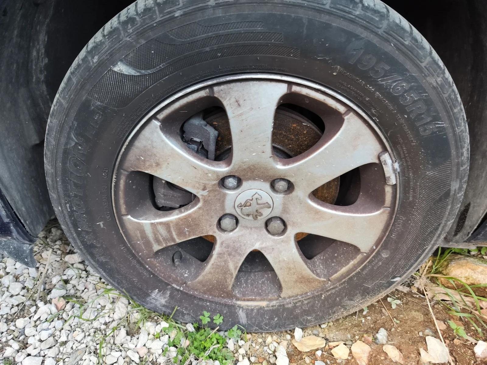 Foto de LLANTA PEUGEOT 307 (S1)(04.2001) 1.6 16V CAT (109 CV / 80 KW)