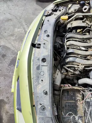 Foto de PANEL FRONTAL RENAULT MEGANE II BERLINA 5P 1.6 CAT (113 CV / 83 KW)