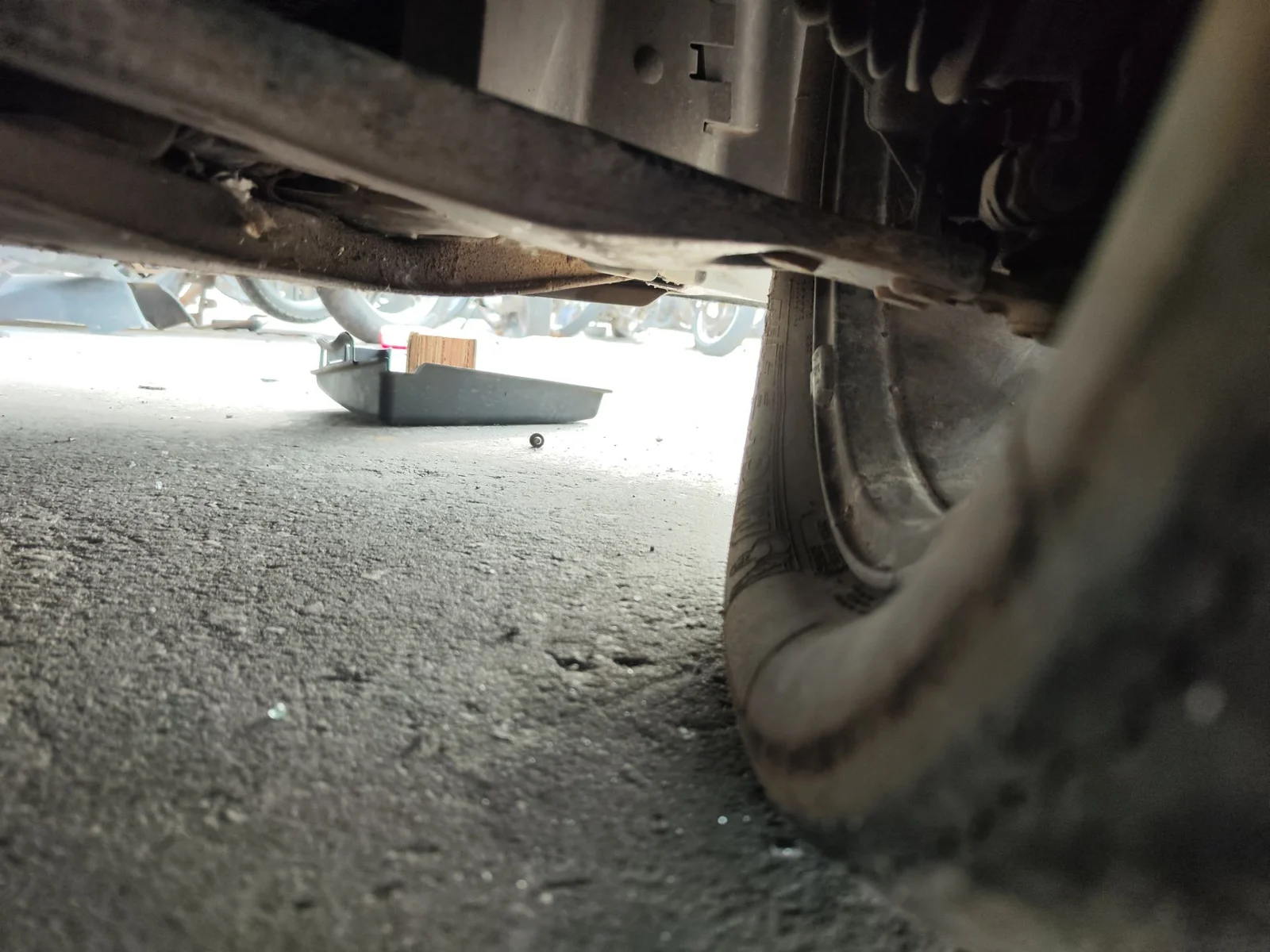 Foto de BRAZO SUSPENSION DELANTERO DERECHO JAGUAR X-TYPE 2.1 V6 24V CAT (156 CV / 115 KW)