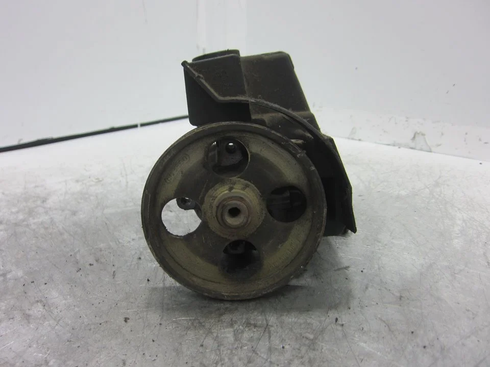 Foto de BOMBA DIRECCION CITROEN XSARA PICASSO referencia 9639726780