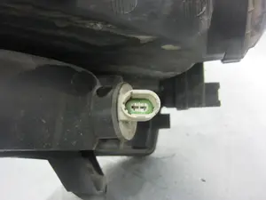 Foto de FARO DERECHO RENAULT KANGOO I (F/KC0) 1.9 dCi Diesel CAT (80 CV / 59 KW) referencia 7700308025 foto 4