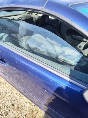 Foto de LUNA DELANTERA DERECHA FORD FOCUS CABRIO (CA5) 2.0 TDCi CAT (136 CV / 100 KW)