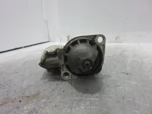 Foto de MOTOR ARRANQUE AUDI A6 BERLINA (C4) referencia 034911023