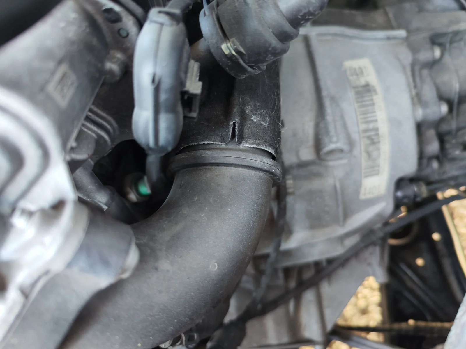 Foto de MOTOR ARRANQUE AUDI A6 AVANT (4GD) 2.0 16V TDI (190 CV / 140 KW) referencia 04L911024