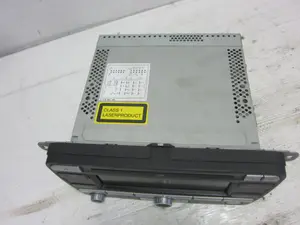 Foto de SISTEMA AUDIO / RADIO CD VOLKSWAGEN TOURAN (1T2) referencia 1K0035191 foto 3