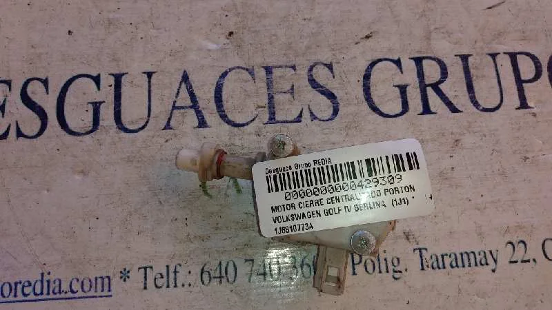 Foto de MOTOR CIERRE CENTRALIZADO PORTON VOLKSWAGEN GOLF IV BERLINA (1J1)(10.1997) referencia 1J6810773A