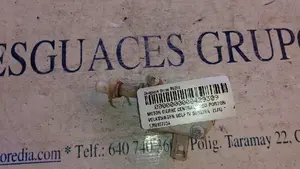 Foto de MOTOR CIERRE CENTRALIZADO PORTON VOLKSWAGEN GOLF IV BERLINA (1J1)(10.1997) referencia 1J6810773A