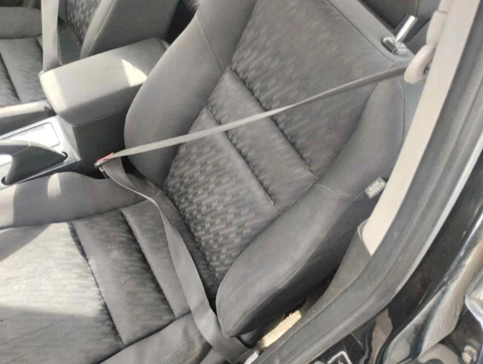 Foto de CINTURON SEGURIDAD DELANTERO IZQUIERDO HONDA ACCORD BERLINA (CL/CN) 2.0 VTEC CAT (155 CV / 114 KW)