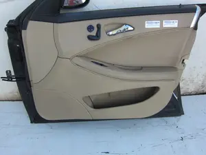 Foto de GUARNECIDO PUERTA DELANTERA DERECHA MERCEDES-BENZ CLS (BM 219) 3.0 CDI CAT (224 CV / 165 KW)
