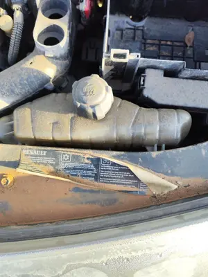 Foto de DEPOSITO EXPANSION RENAULT CLIO III 1.4 16V (98 CV / 72 KW)