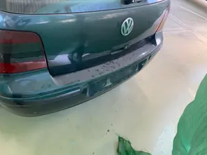 Foto de REFUERZO PARAGOLPES TRASERO VOLKSWAGEN GOLF IV BERLINA (1J1)(10.1997) 1.9 TDI (101 CV / 74 KW)