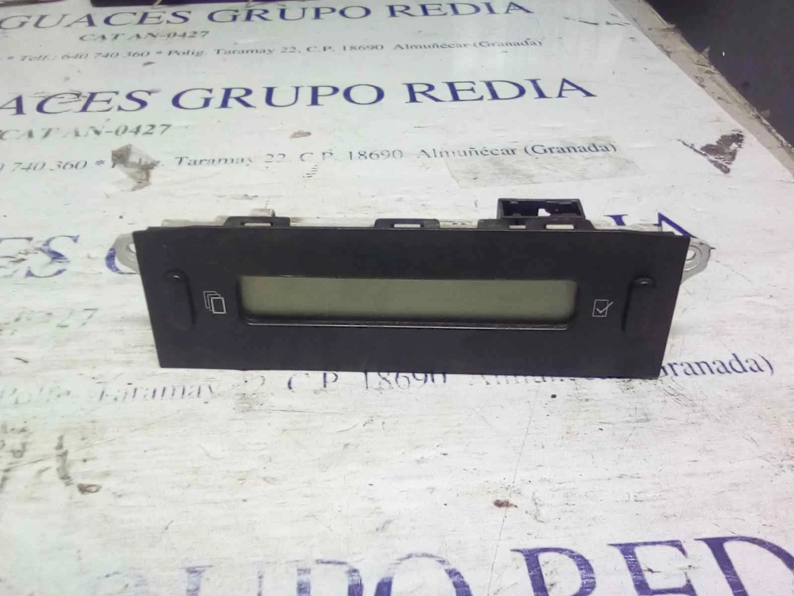 Foto de PANTALLA MULTIFUNCION CITROEN C3 1.4 HDi (68 CV / 50 KW) referencia 9647409477