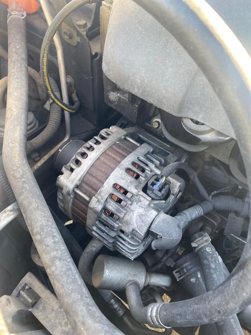 Foto de ALTERNADOR NISSAN QASHQAI (J10) 2.0 16V CAT (141 CV / 104 KW) referencia 23100JD10A