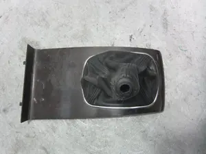 Foto de GUARNECIDOS PALANCA CAMBIO AUDI A4 BERLINA (B5) 1.8 20V (125 CV / 92 KW) referencia 8D0864261J