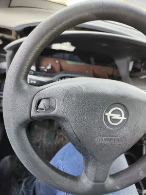 Foto de VOLANTE OPEL ZAFIRA A 1.6 16V (101 CV / 74 KW) referencia 13126582 foto 2