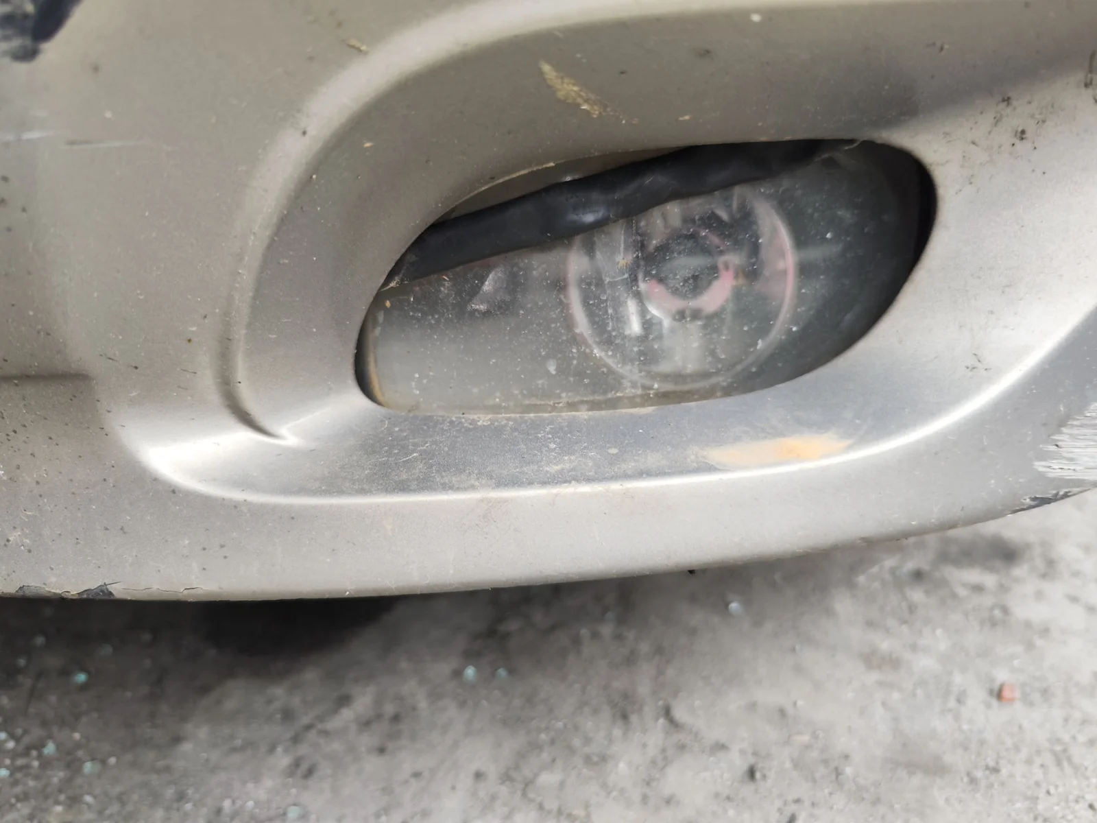 Foto de FARO ANTINIEBLA IZQUIERDO VOLVO S80 BERLINA 2.4 Diesel (131 CV / 96 KW)