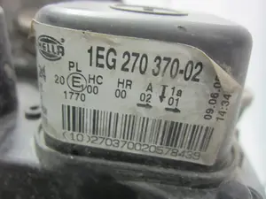 Foto de FARO DERECHO OPEL ASTRA H BERLINA 1.7 16V CDTI (101 CV / 74 KW) referencia 1EG27037002 foto 6