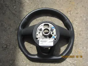 Foto de VOLANTE AUDI A3 SEDÁN (8VM) 2.0 16V TDI (150 CV / 110 KW) referencia 62739180A foto 2
