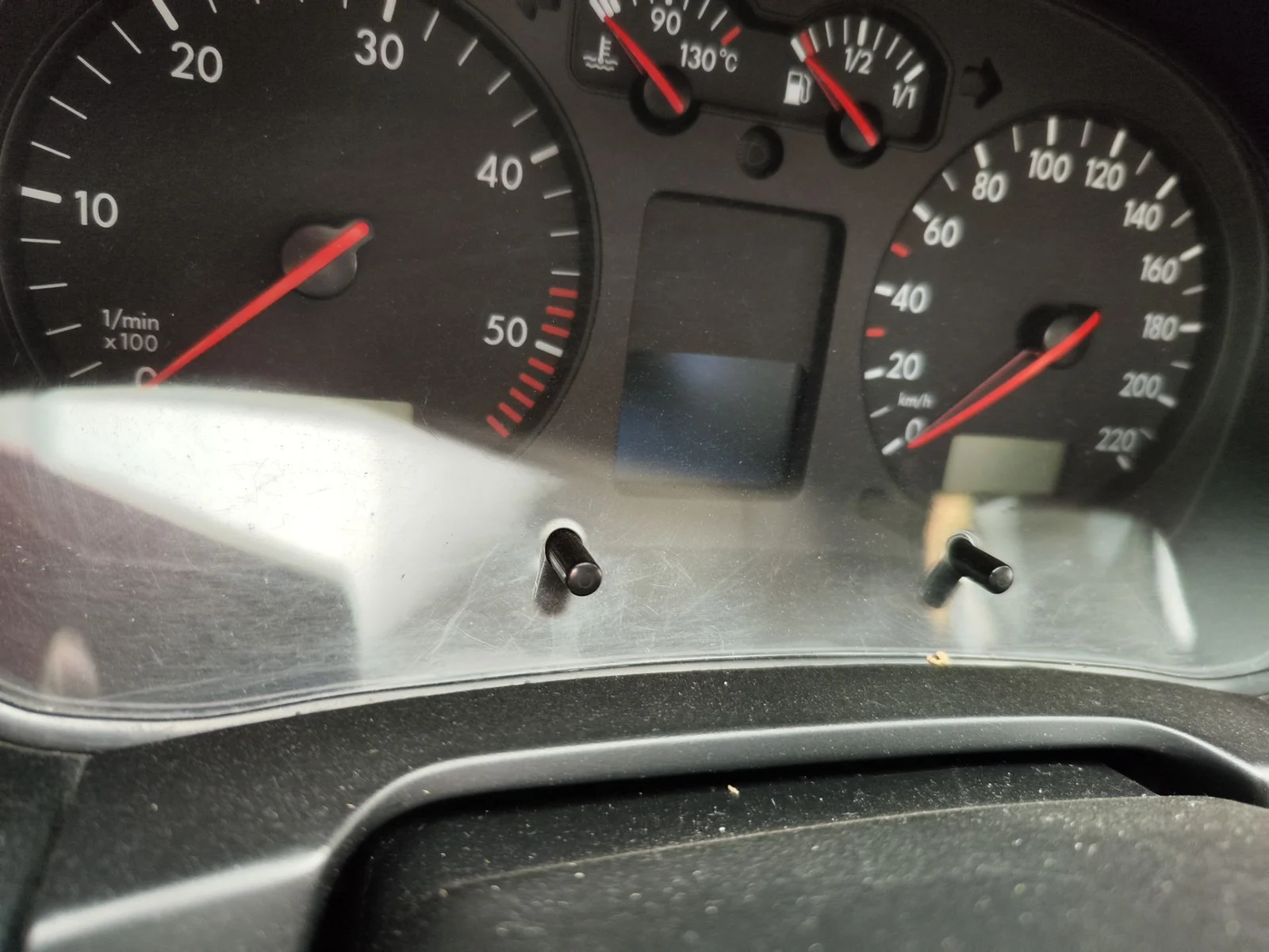 Foto de CUADRO INSTRUMENTOS VOLKSWAGEN BORA BERLINA (1J2)(1998) 1.9 TDI (110 CV / 81 KW) referencia 1J0920821BV