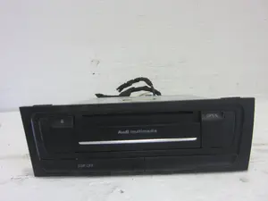 Foto de SISTEMA AUDIO / RADIO CD AUDI A5 CABRIOLET (8F7) 2.7 V6 24V TDI (190 CV / 140 KW) referencia 8T1035666E foto 4
