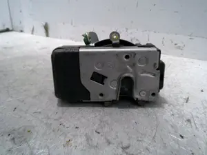 Foto de CERRADURA PUERTA DELANTERA DERECHA FORD TOURNEO CONNECT (TC7) 1.8 TDCi CAT (90 CV / 66 KW) referencia 24434881