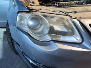 Foto de FARO DERECHO VOLKSWAGEN PASSAT BERLINA (3C2) 2.0 TDI (140 CV / 103 KW) referencia 3C0941006AA