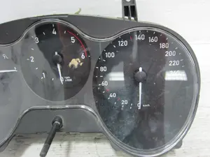 Foto de CUADRO INSTRUMENTOS SEAT ALTEA (5P1) 2.0 TDI (140 CV / 103 KW) referencia 5P0920 foto 7