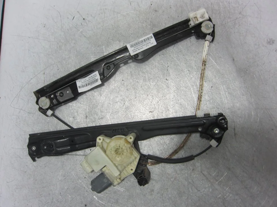 Foto de ELEVALUNAS DELANTERO DERECHO PEUGEOT 308 1.6 HDi (92 CV / 68 KW) referencia 9678189780