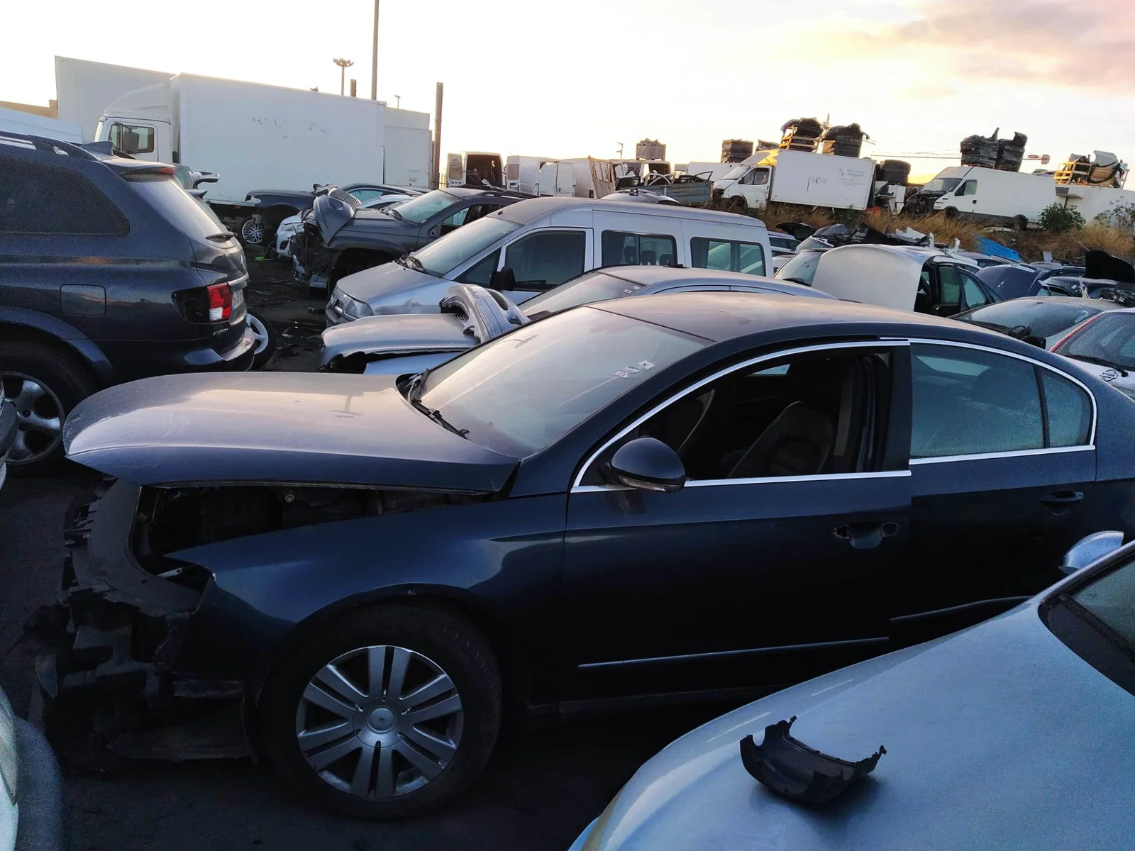 Foto de LLANTA VOLKSWAGEN PASSAT BERLINA (3C2) 2.0 TDI (140 CV / 103 KW) referencia 3C0601025AFFKZ