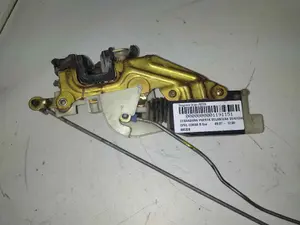 Foto de CERRADURA PUERTA DELANTERA DERECHA OPEL CORSA B 1.7 Diesel (60 CV / 44 KW) referencia 605328