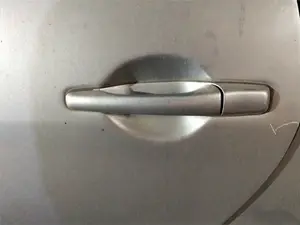 Foto de MANETA EXTERIOR TRASERA IZQUIERDA MITSUBISHI GRANDIS (NA0W)