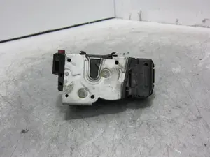 Foto de CERRADURA PUERTA TRASERA DERECHA SAAB 9-3 FAMILIAR 1.9 TiD CAT (0 CV / 0 KW) referencia 12759695