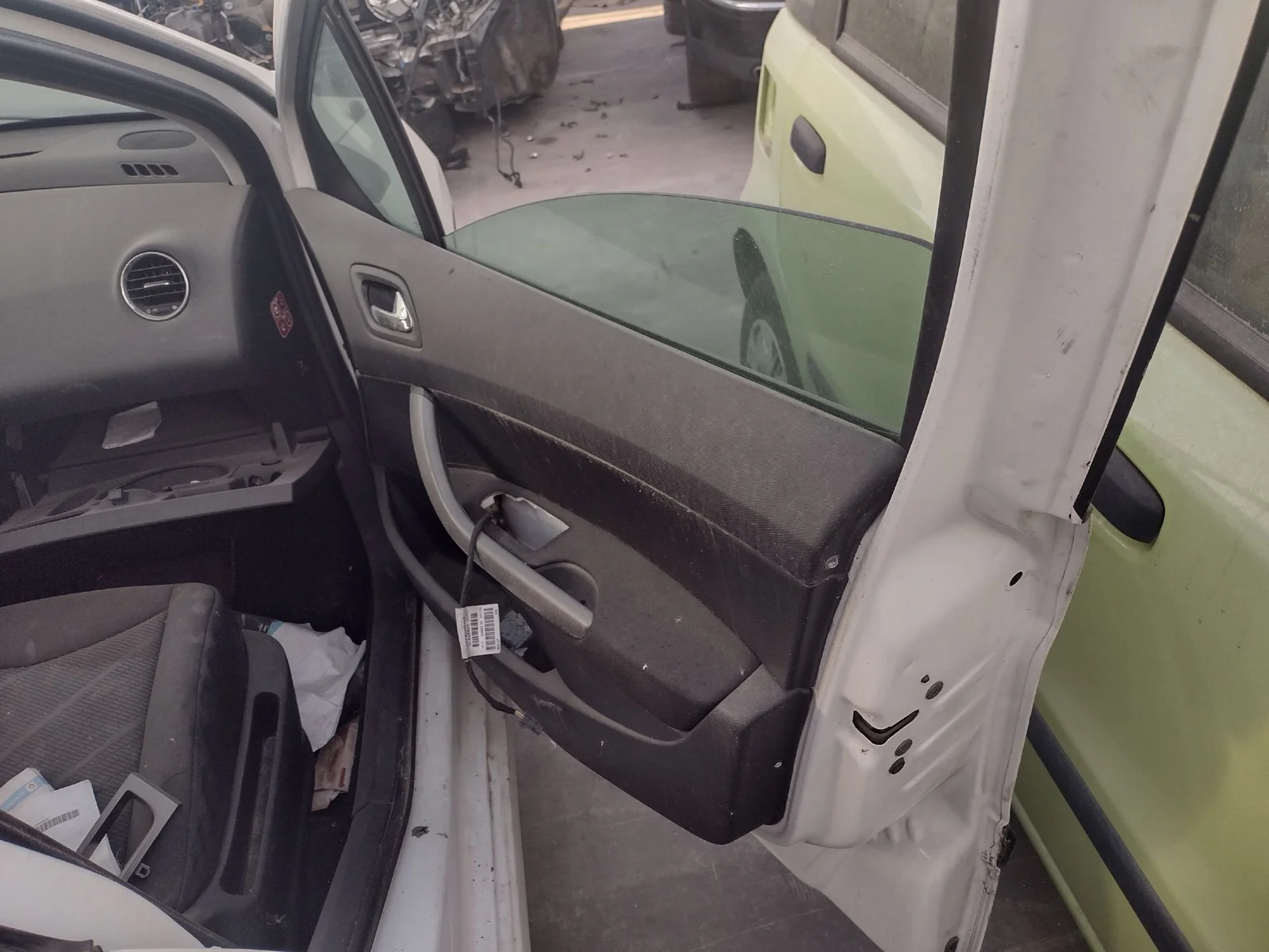 Foto de ELEVALUNAS DELANTERO DERECHO PEUGEOT 308 1.6 16V HDi FAP (92 CV / 68 KW) referencia 9222CV