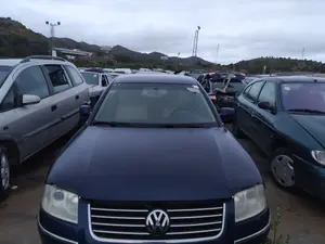 Foto de CAPO VOLKSWAGEN PASSAT BERLINA (3B3) 1.9 TDI (131 CV / 96 KW) referencia 3B0823031K