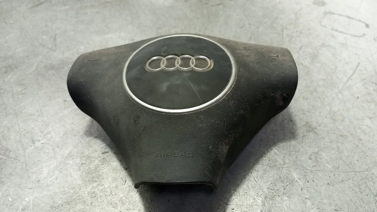 Foto de AIRBAG DELANTERO IZQUIERDO AUDI A6 BERLINA (4B2) 2.5 V6 24V TDI CAT (AYM) (155 CV / 114 KW) referencia 8E0880201