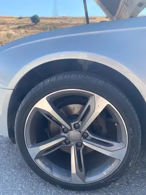 Foto de LLANTA AUDI A4 BERLINA (8K2) referencia 8K0601025F