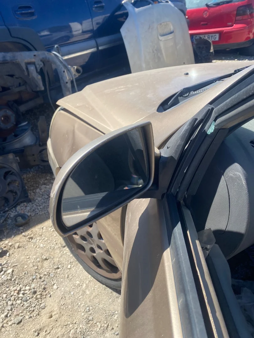 Foto de RETROVISOR IZQUIERDO KIA RIO (BC) 1.3 CAT (75 CV / 55 KW) referencia 87611FD200CA